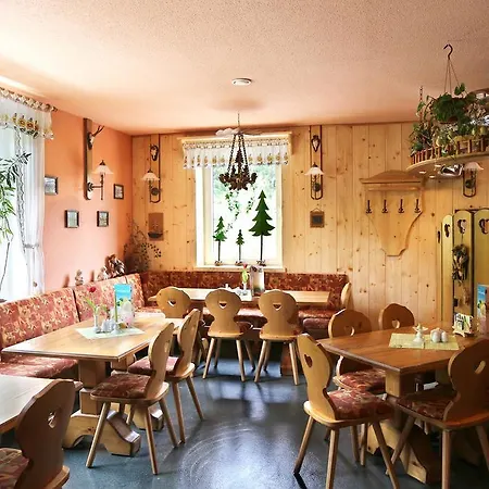 Casa de hóspedes Gaststaette & Waldquell