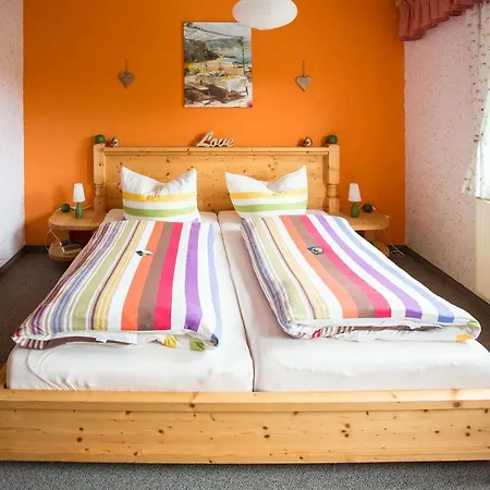 בית הארחה Gaststaette & Waldquell