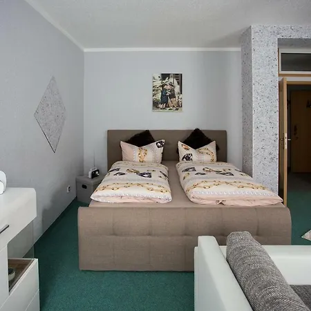 בית הארחה Gaststaette & Waldquell